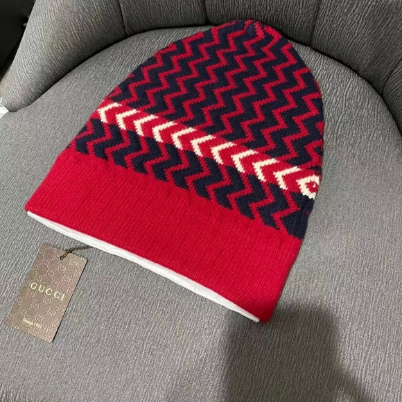 Gucci Zigzag Wool hat - Picture 1 of 4
